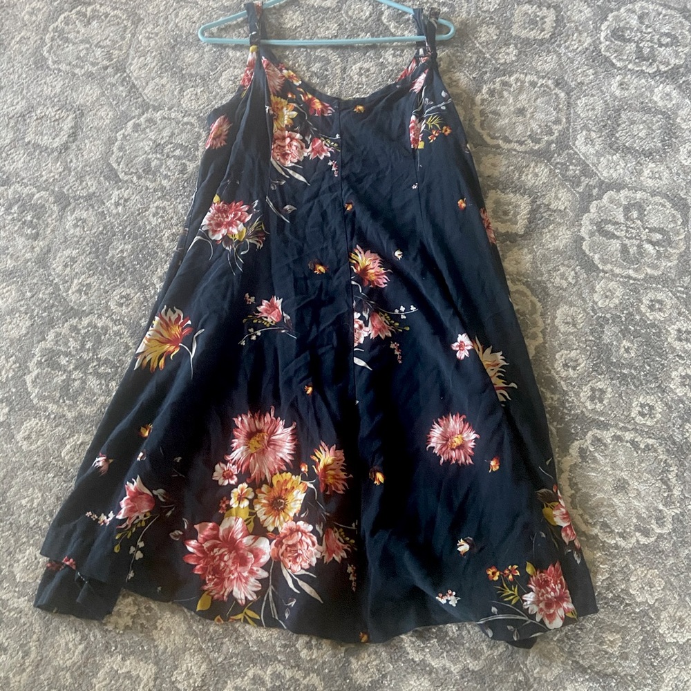Flowy, spaghetti strap, flower detailing, sun dress